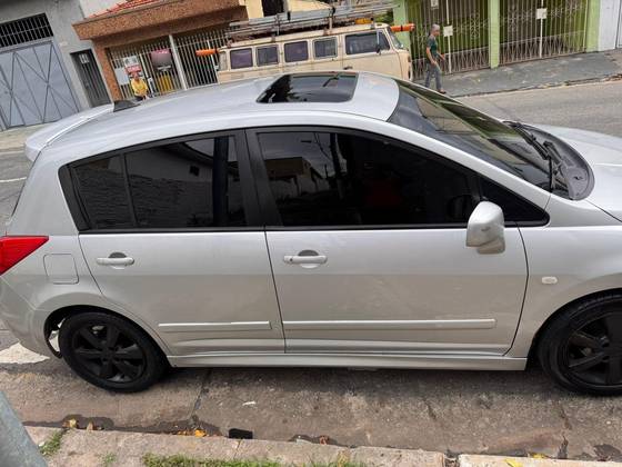 NISSAN TIIDA 1.8 SL 16V FLEX 4P AUTOMÁTICO